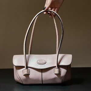 Vintage Tod’s Soft Pink Leather Shoulder Bag